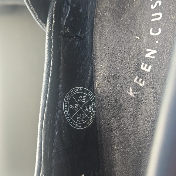 Used, like new KEEN brand Navy blue Mary Jane's. Size 9. - Picture 3 of 4